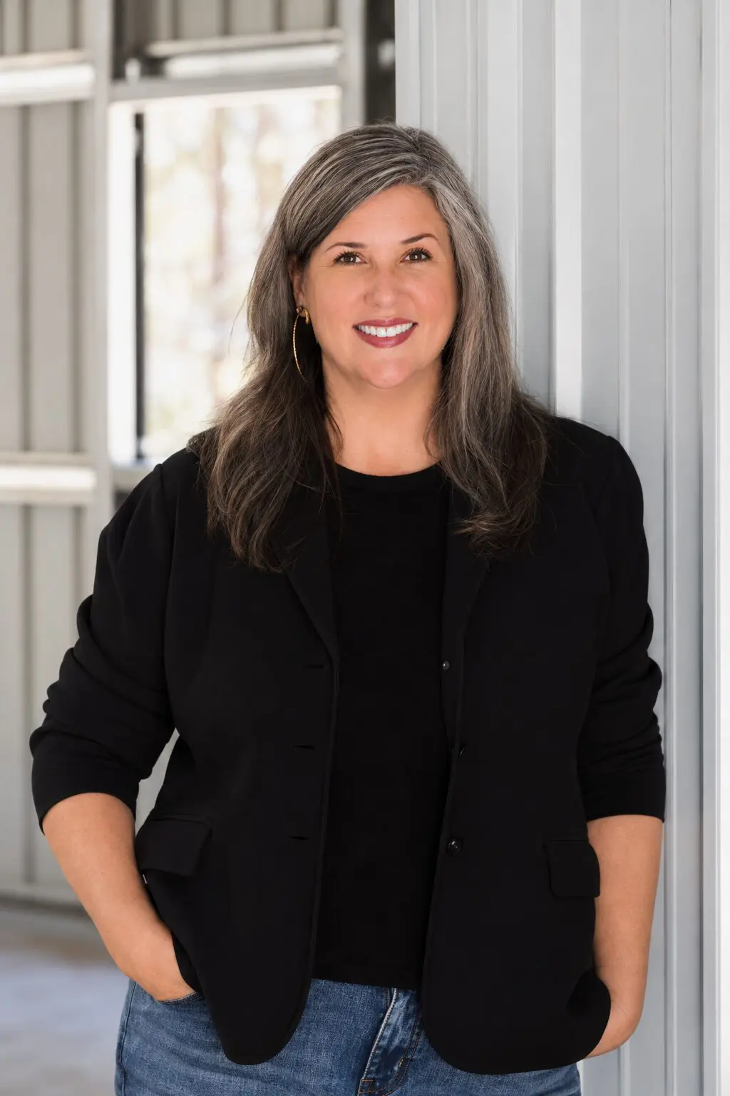 Dee Moncrief, Owner